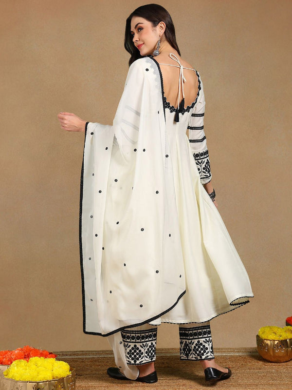 Women Embroidered Anarkali Kurta & Trousers With Dupatta