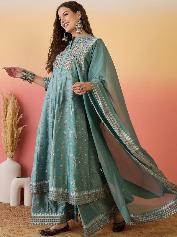 Women Embroidered Anarkali Kurta Set With Dupatta