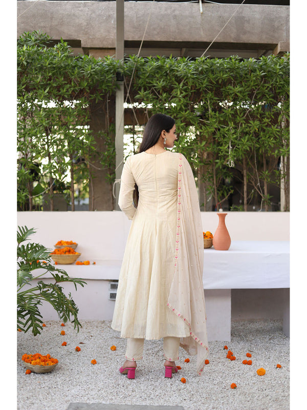 Cream Silk Blend Embroidered Kurta (Set of 3)