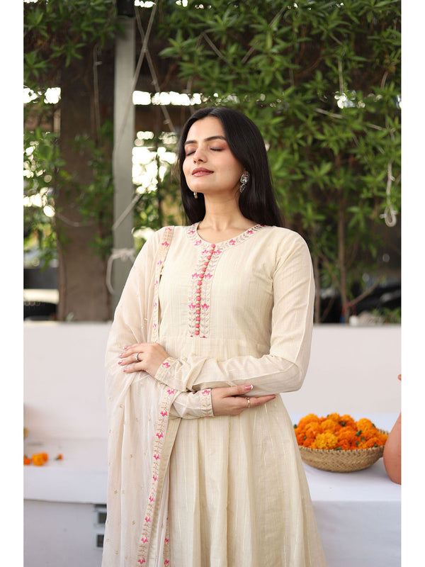 Cream Silk Blend Embroidered Kurta (Set of 3)